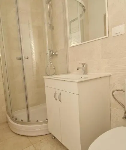 Gca Victoriei Daire *